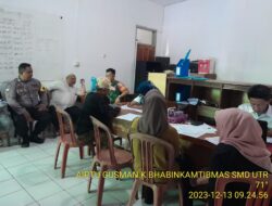 iptu Gusman Kuhara melaksanakan monitoring Penerimaan calon anggota KPPS Pemilu 2024 di Desa Rancamulya Kecamatan Sumedang Utara 