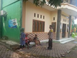 Bhabinkamtibmas Desa Darmawangi Kecamatan Tomo Silaturahmi Kamtibmas Kepada Warga Binaan