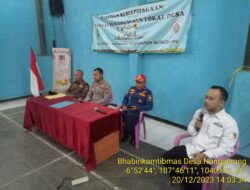 kapolsek sukasari Beserta kanit Bhabinkamtibmas Polsek Sukasari Melaksanakan kegiatan pembinaan dan penyuluhan