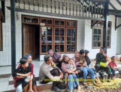 Bhabinkamtibmas Desa Mekarsari Melaksanakan Giat Sambang Dan Silaturahmi Kepada warga yang ada di desa Binaan