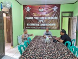 Aiptu Dasep Nasrudin dan Aipda Vera Kusnandar Sambang/Silaturahmi ke Sekertariat PPK Kecamatan Tanjungmedar