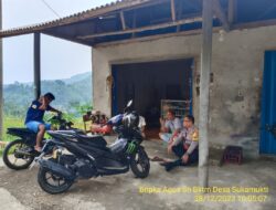 Anggota Polsek Tanjungmedar Polres Sumedang Polda Jabar Tingkatkan Keamanan dengan Patroli Jalan Kaki