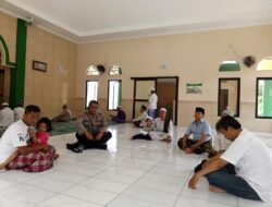 Panit IK Polsek Tomo Polres Sumedang Melaksanakan Kegiatan “Jumat Curhat” Dalam Rangka Program Quick Wins Presisi Polri.