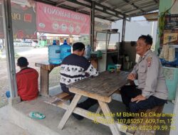 Piket Polsek Tanjungmedar Polres Sumedang laksanakan giat Patroli Jalan Kaki