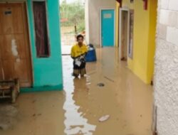 Diduga Akibat dari Pembangunan Pabrik, 8 Rumah Warga Desa Cikasungka Jadi Langganan Banjir