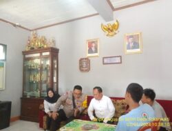 Bhabinkamtibmas Desa Sukamukti Polsek Tanjungmedar Polres Sumedang laksanakan sambang/silatrahmi kamtibmas pasca gempa bumi