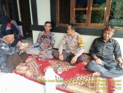 Bhabinkamtibmas Desa Sukarapih Melaksanakan Giat Sambang Dan Silaturahmi Kepada Warga masyarakat.