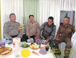 Aiptu Aceng, SH Bersama Bripka Yuyun Yuwana melaksanakan kegiatan pam swakarsa untuk menciptakan situasi  kondusif dimasyarakat