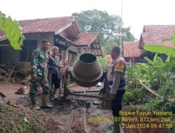 Bhabinkamtibmas Monitoring pengerjaan rabat beton jalan usaha tani (JUT) blok Cipukus – dusun carik desa Kamal Kecamatan Tanjungmedar