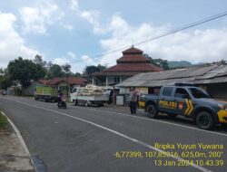 Untuk mencegah terjadinya C3 (Curas,Curat, dan Curanmor) Polsek Tanjungmedar Polres Sumedang Polda Jabar melaksanakan KRYD siang hari