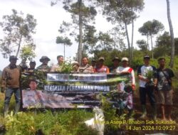 Kapolsek Sukasari IPTU Joko Dwi Haryono SH,M.M, bersama Babinkamtibmas Desa Genteng Giat Sambang/dan menghadiri penanaman pohon
