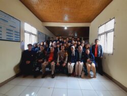 Bhabinkamtibmas Desa Mekarsari Melaksanakan Giat Sambang Dan Silaturahmi Kepada warga yang ada di desa Binaan.
