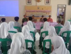 Babinsa Koramil 1008/Buahdua Kodim 0610/Smd Kopka Budi Pramono bersama babinkamtibmas laksanakan penyuluhan NAPZA (Narkotika,Psikotropika dan Zat Adiktif)