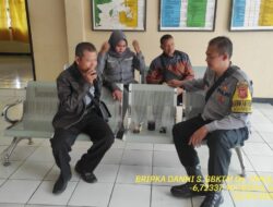 Bripka Dani Santika Bhabinkamtibmas Polsek Tanjungmedar Polres Sumedang laksanakan sambang/silatrahmi kamtibmas