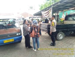 Giat Patroli Jalan Kaki Siang Hari: Pencegahan Gangguan Kamtibmas Wilayah Polsek Paseh