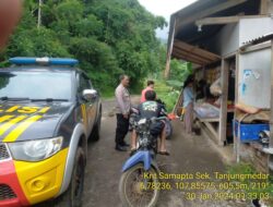 Polsek Tanjungmedar Polres Sumedang melaksanakan KRYD siang hari guna mencegah tindak kriminalitas
