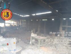 Warga Desa Pedawang Mengeluhkan Asap Pembakaran Sampah