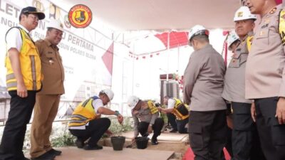 Wakapolri Komjenpol Agus Andrianto  Lakukan Peletakan Batu Pertama Pembangunan Rumah Susun Polres Blora