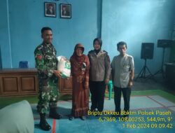 Bhabinkamtibmas menitor giat pembagian cadangan bantuan pangan cadangan beras