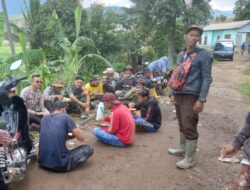 Bhabinkamtibmas Desa Mekarsari Melaksanakan Giat Sambang Dan Silaturahmi Kepada warga yang ada di desa Binaan.