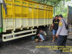 Bripka Dani Santika melaksanakan sambang/silatrahmi Kamtibmas dan dumas keliling dalam rangka Quick Wins PRESISI di wilayah Kec. Tanjungmedar