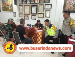Kapolsek Denbar Pantau Pendistribusian Logistik Pemilu 2024