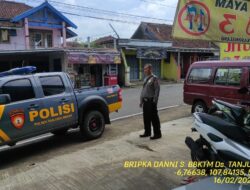 Untuk mencegah terjadinya C3 (Curas,Curat, dan Curanmor) Polsek Tanjungmedar Polres Sumedang Polda Jabar melaksanakan KRYD siang hari