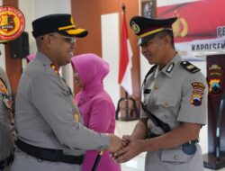 Polres Batang Laksanakan Giat Upacara Pelantikan dan Penyerahan Jabatan Kapolsek Bawang serta Kasi Humas