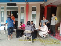 Bhabinkamtibmas Desa Sukarapih Melaksanakan Giat Sambang Dan Silaturahmi Kepada Warga masyarakat,sekaligus melaksanakan pengamanan penyaluran bantuan pangan 