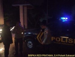JAGA SITUASI KAMTIBMAS, ANGGOTA POLSEK SUKASARI RUTIN LAKSANAKAN PATROLI KRYD BLUE LIGHT / MALAM HARI DI WILAYAH KECAMATAN SUKASARI KABUPATEN SUMEDANG
