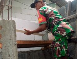 Kepedulian Babinsa Koramil 04 Babelan Kodim 0509 Kab. Bekasi Peltu Karma Adi Wijaya Bersama Serda Sarjiono Bantu Warga Binaannya