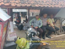 Aiptu Iwan Kurniawan Bersama Bripka Dani Santika melaksanakan sambang/silatrahmi Kamtibmas dan dumas keliling dalam rangka BEYOND TRUST PRESISI