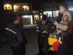 JAGA SITUASI KAMTIBMAS, ANGGOTA POLSEK SUKASARI RUTIN LAKSANAKAN PATROLI KRYD BLUE LIGHT / MALAM HARI DI WILAYAH KECAMATAN SUKASARI KABUPATEN SUMEDANG
