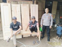 ANGGOTA UNIT SAMAPTA LAKSANAKAN PATROLI KRYD SIANG HARI DI WILAYAH KECAMATAN SUKASARI