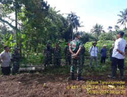Kapolsek Tanjungmedar bersama Forkopimcam melaksanakan Kegiatan Penanaman pohon di blok carik dusun sukatamu desa jingkang.