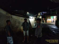 ANGGOTA SAMAPTA POLSEK SUKASARI MELAKSANAKAN PATROLI MALAM HARI KE TEMPAT – TEMPAT RAWAN GANGGUAN KAMTIBMAS DI WILAYAH KECAMATAN SUKASARI
