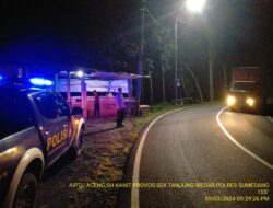 Antisipasi gangguan kamtibmas, Piket Polsek Tanjungmedar Polres Sumedang Polda Jabar melaksanakan Patroli Blue light