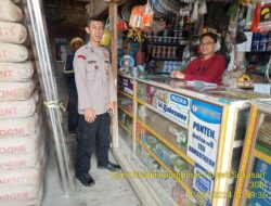 Kanit Bhabinkamtibmas polsek Sukasari Melaksanakan Giat Sambang Dan Silaturahmi kewarga binaannya yang berada di dsn bojong rt 02/03 Desa Sukasari  
