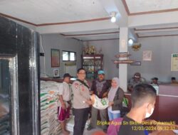 Bripka Agus Sukmana melaksanakan Kegiatan Monitoring Pendistribusian Bantuan beras dari Badan Pangan Nasional (BPN) untuk Desa Sukamukti Kecamatan Tanjungmedar