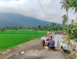 Desa Cibitung laksanakan pemeliharan jalan usaha tani ., dari Dana desa tahap satu”