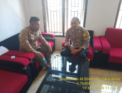 Bripka Ade Mulyana melaksanakan sambang/silatrahmi kamtibmas