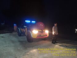 Antisipasi gangguan kamtibmas, Piket Polsek Tanjungmedar Polres Sumedang Polda Jabar melaksanakan Patroli Blue light
