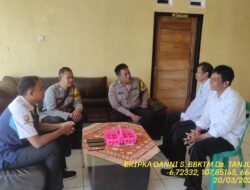 Bhabin kamtibmas sambang/silatrahmi Kamtibmas dan dumas keliling dalam rangka BEYOND TRUST PRESISI di wilayah Kec. Tanjungmedar