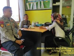Bripka Dani Santika bersama Bripda Farizal melaksanakan sambang/silatrahmi Kamtibmas dan dumas keliling dalam rangka BEYOND TRUST PRESISI 