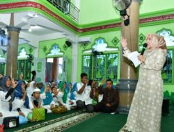 Peringatan Nuzulul Qur’an, Hj Ratna Machmud Ajak Tingkatkan Iman dan Taqwa Bupati Musi Rawas Hadiri Peringatan Nuzul Qur’an di Kelurahan B Srikaton