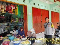 Bripka Dani Santika Bhabinkamtibmas Polsek Tanjungmedar Polres Sumedang laksanakan sambang/silatrahmi kamtibmas