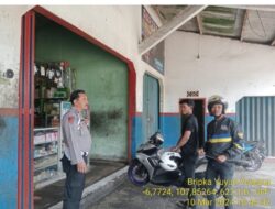 Aiptu Aceng,SH Bersama Bripka Yuyun Melaksanakan Sambang Kamtibmas