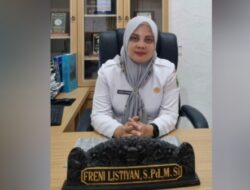 Freni Listiyan, S.Pd.,M.Si Kepala Sekolah SMA N 3 Kota Prabumulih Ucapkan Selamat Ramadhan