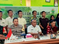 Sertu Pebrianto Monitoring Kegiatan Penetapan Penerima 40 KPM Desa Sukamaju Tahun 2024