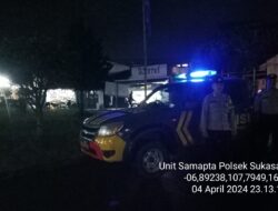 Patroli Malam Hari, Anggota Polsek Sukasari Polres Sumedang Berikan Rasa Aman Kepada Warga Masyarakat